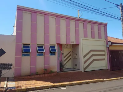 Loja / Salão / Ponto Comercial com 6 Quartos à venda, 300m² no Jardim Diamante, Sertãozinho