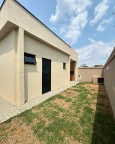Casa de Condomínio com 3 Quartos para venda ou aluguel, 300m² no Ponta Negra, Manaus