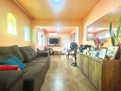 Casa com 3 Quartos à venda, 75m² no Tancredo Neves, Santa Maria