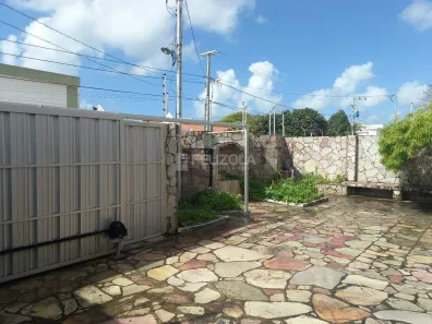 Casa com 4 Quartos para alugar, 210m² no Atalaia, Aracaju