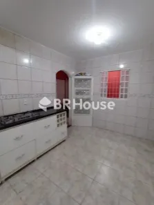 Prédio Inteiro com 6 Quartos à venda, 230m² no Samambaia Sul, Brasília