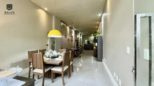 Loja / Salão / Ponto Comercial com 1 Quarto à venda, 70m² no Pioneiros, Balneário Camboriú