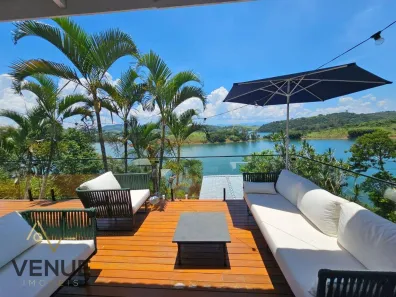 Fazenda / Sítio / Chácara com 3 Quartos à venda, 230m² no Portal da Igaratá, Igaratá