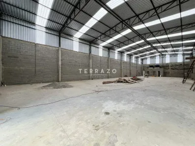 Galpão / Depósito / Armazém para alugar, 1120m² no Meudon, Teresópolis