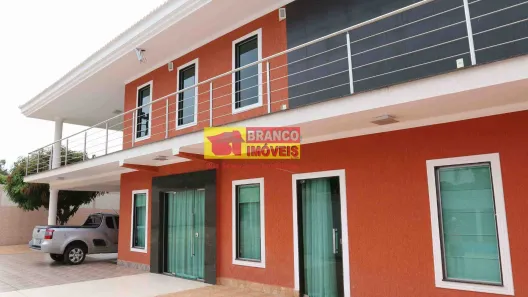 Casa de Condomínio com 2 Quartos para alugar, 990m² no Park Way, Brasília