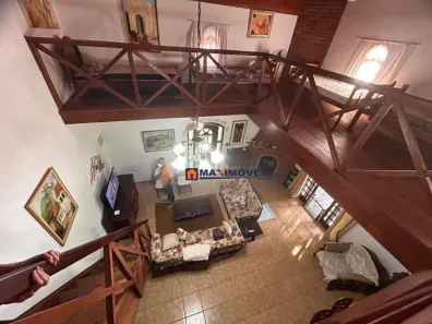 Fazenda / Sítio / Chácara com 8 Quartos para venda ou aluguel, 1000m² no Cachoeira, Atibaia