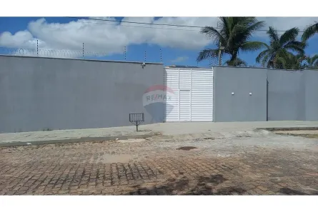 Galpão / Depósito / Armazém para alugar, 750m² no Candelária, Natal