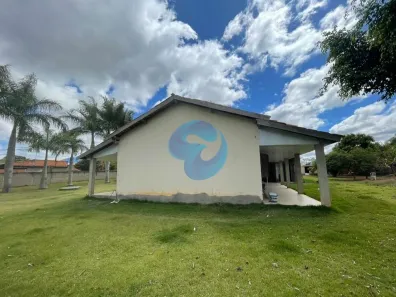 Fazenda / Sítio / Chácara com 3 Quartos à venda, 240m² no , Araçoiaba da Serra