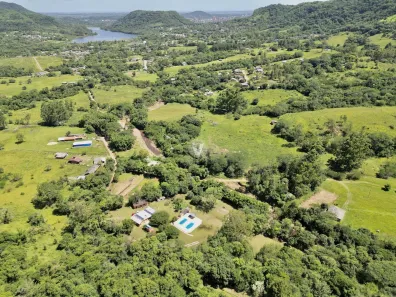 Fazenda / Sítio / Chácara com 3 Quartos à venda, 18000m² no Itararé, Santa Maria
