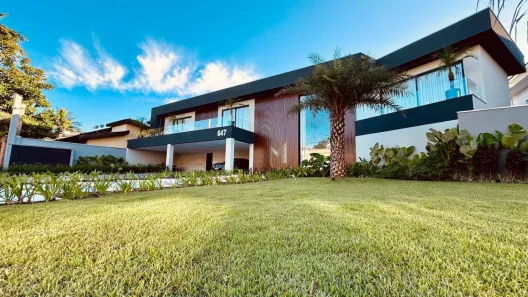 Casa de Condomínio com 9 Quartos à venda, 850m² no Jardim Acapulco, Guarujá