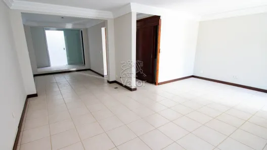 Sobrado com 3 Quartos à venda, 132m² no Boa Vista, Curitiba