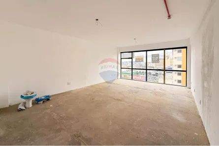 Conjunto Comercial / Sala à venda, 45m² no Centro, Canoas