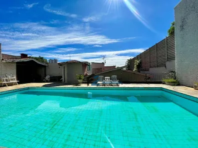 Sobrado com 4 Quartos para venda ou aluguel, 465m² no Centro, Diadema