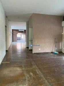 Casa Comercial com 4 Quartos para alugar, 379m² no Centro, Jacareí