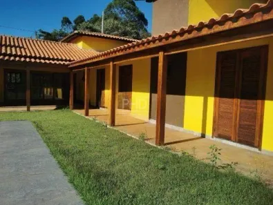 Fazenda / Sítio / Chácara com 3 Quartos à venda, 130m² no Ressaca, Ibiúna