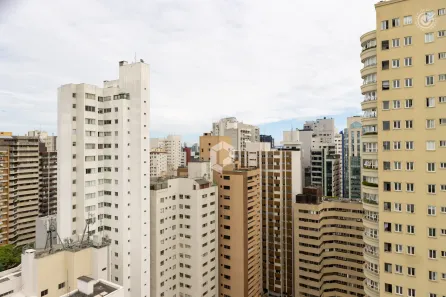 Apartamento com 2 Quartos à venda, 82m² no Água Verde, Curitiba