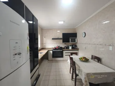 Sobrado com 3 Quartos à venda, 240m² no Jardim Santa Genebra, Campinas