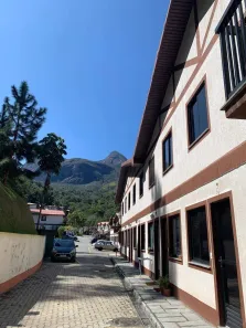 Apartamento com 2 Quartos à venda, 59m² no Samambaia, Petrópolis
