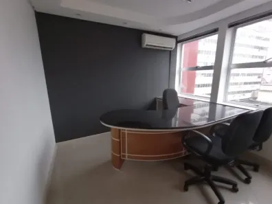 Conjunto Comercial / Sala para alugar, 84m² no Centro, Curitiba