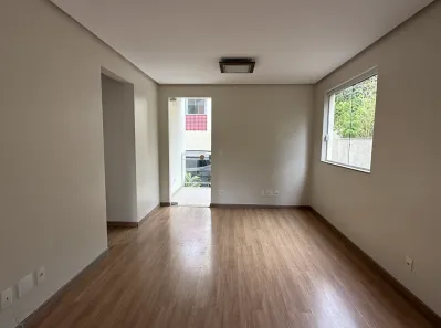 Apartamento com 3 Quartos para alugar, 105m² no Cônego, Nova Friburgo