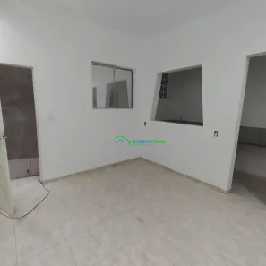 Casa com 1 Quarto para alugar, 50m² no Vila Dirce, Carapicuíba