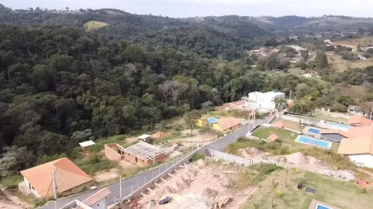 Casa de Condomínio com 2 Quartos à venda, 1000m² no , Mairinque