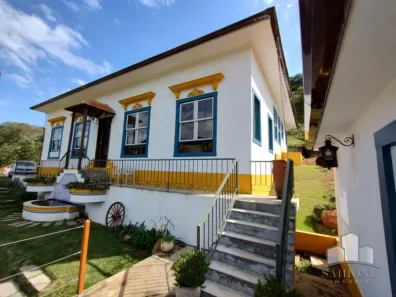 Fazenda / Sítio / Chácara com 4 Quartos à venda, 250m² no Pedro do Rio, Petrópolis