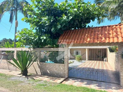 Casa com 3 Quartos para alugar, 96m² no Itatiaia, Pontal do Paraná