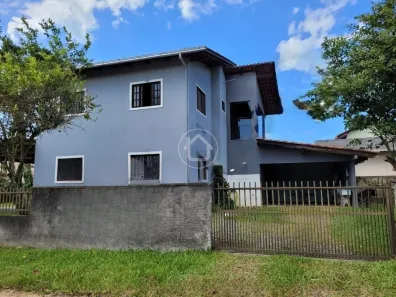 Sobrado com 4 Quartos à venda, 182m² no Centro, São Francisco do Sul