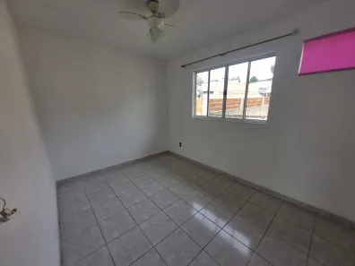 Casa de Condomínio com 2 Quartos à venda, 60m² no Moquetá, Nova Iguaçu
