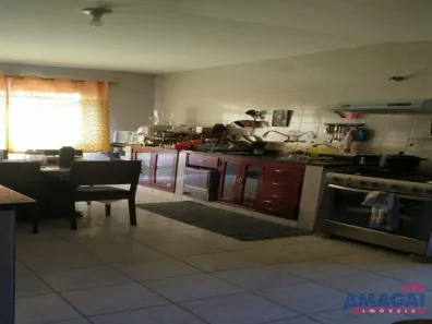 Sobrado com 6 Quartos à venda, 454m² no Centro, Igaratá