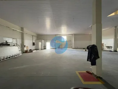 Galpão / Depósito / Armazém à venda, 650m² no Capoavinha, Votorantim