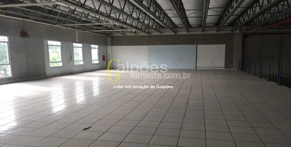 Galpão / Depósito / Armazém para alugar, 1600m² no Santa Fé, Osasco