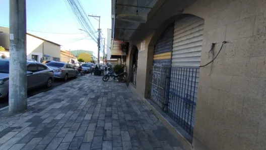 Casa Comercial à venda, 100m² no Estação, São Pedro da Aldeia