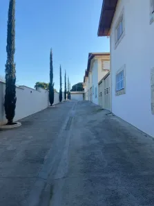 Casa de Condomínio com 3 Quartos para alugar, 50m² no Vila São Rafael, São Roque