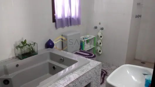 Sobrado com 4 Quartos à venda, 400m² no Vila Louro, Embu-Guaçu