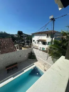Casa de Condomínio com 3 Quartos para alugar, 380m² no Maria Paula, Niterói