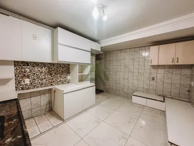 Casa com 3 Quartos para alugar, 110m² no Jardim Macarenko, Sumaré