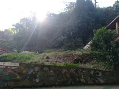Terreno / Lote / Condomínio à venda, 2951m² no Castelanea, Petrópolis