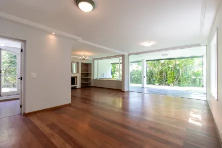 Casa de Condomínio com 4 Quartos à venda, 260m² no Jardim Morumbi, São Paulo
