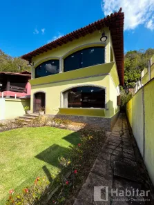 Casa com 4 Quartos para alugar, 236m² no Corrêas, Petrópolis