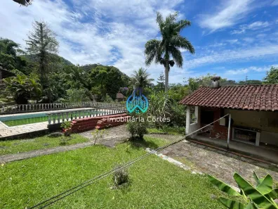 Casa de Condomínio com 3 Quartos à venda, 271m² no Corujas, Guapimirim