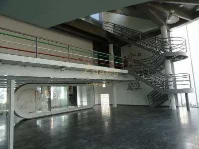 Prédio Inteiro para alugar, 913m² no Morumbi, São Paulo
