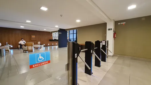 Loja / Salão / Ponto Comercial para alugar, 42m² no Vila Izabel, Curitiba