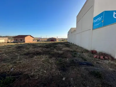 Terreno / Lote / Condomínio à venda, 240m² no Residencial Maria Monteiro, Trindade