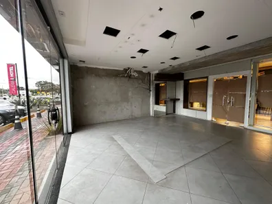 Loja / Salão / Ponto Comercial para alugar, 30m² no Jardim Glória, Limeira
