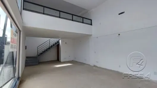 Loja / Salão / Ponto Comercial para alugar, 47m² no Parque Ipiranga, Resende