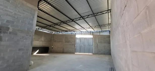 Galpão / Depósito / Armazém para alugar, 260m² no Balneário São Pedro, São Pedro da Aldeia