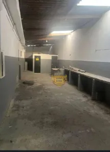 Galpão / Depósito / Armazém para alugar, 450m² no Laranjal, São Gonçalo