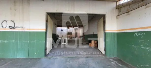 Loja / Salão / Ponto Comercial com 3 Quartos à venda, 140m² no Granada, Uberlândia